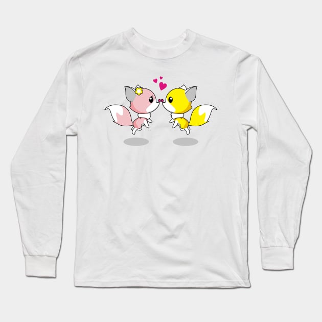 Little foxes in love. Long Sleeve T-Shirt by LeonLedesma